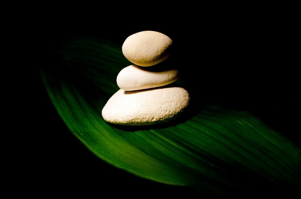 Stone Stones Pyramid Leaf Green White Shadow Stone Stones Pyramid Leaf Green White Shadow