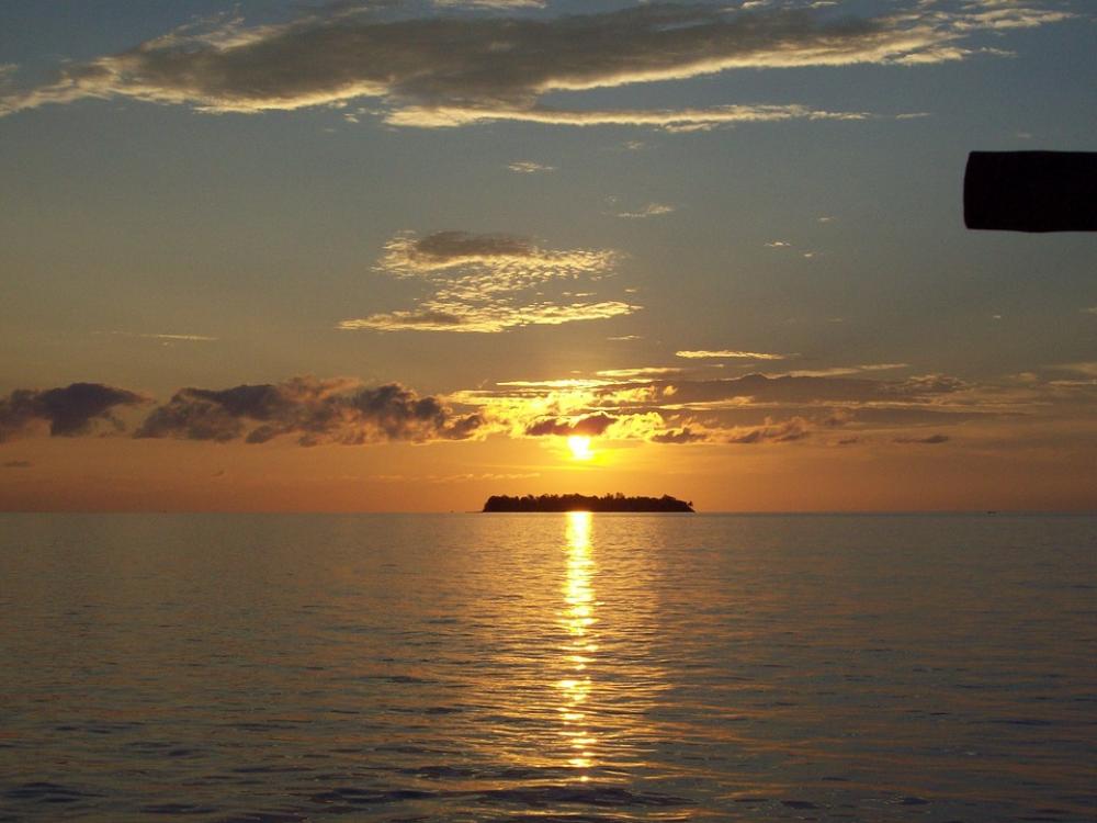 Sunset Island Ocean Water Travel Tropical Scenic Sunset Island Ocean Water Travel Tropical Scenic