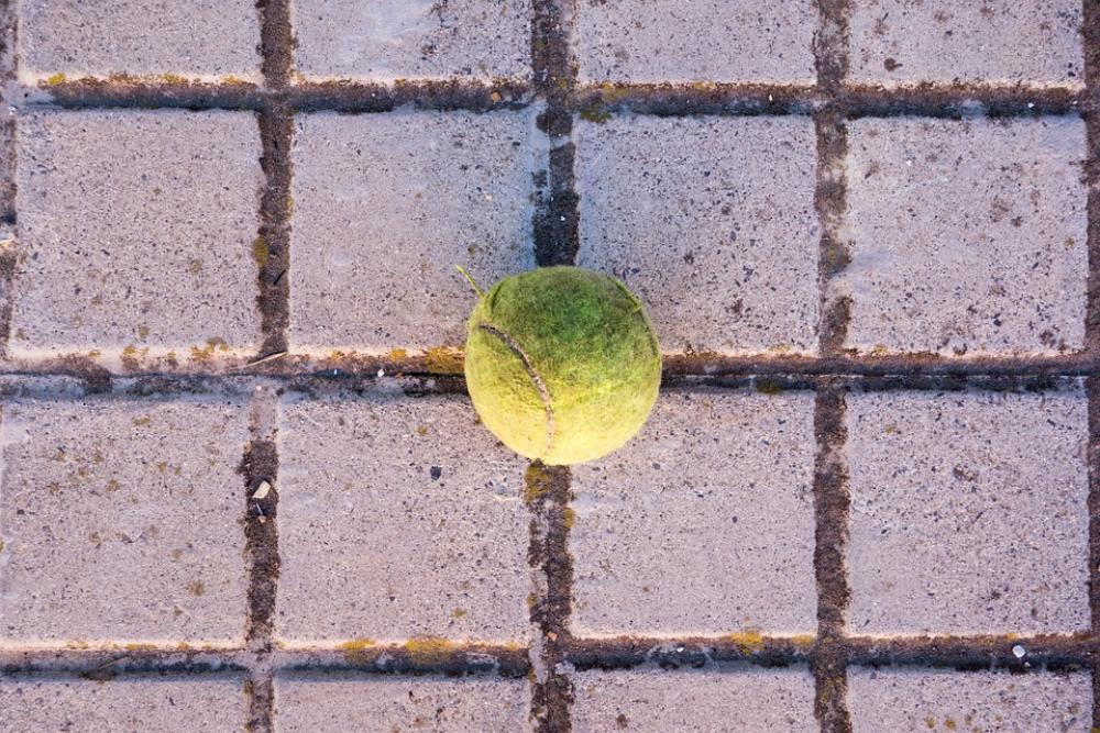Tennis Ball Centered Game Tennis Ball Centered Game