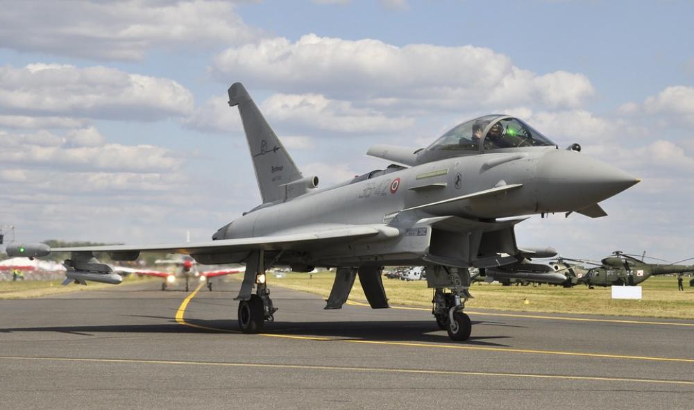 The Plane Eurofighter Ef2000 Shows Airshow Landing The Plane Eurofighter Ef2000 Shows Airshow Landing