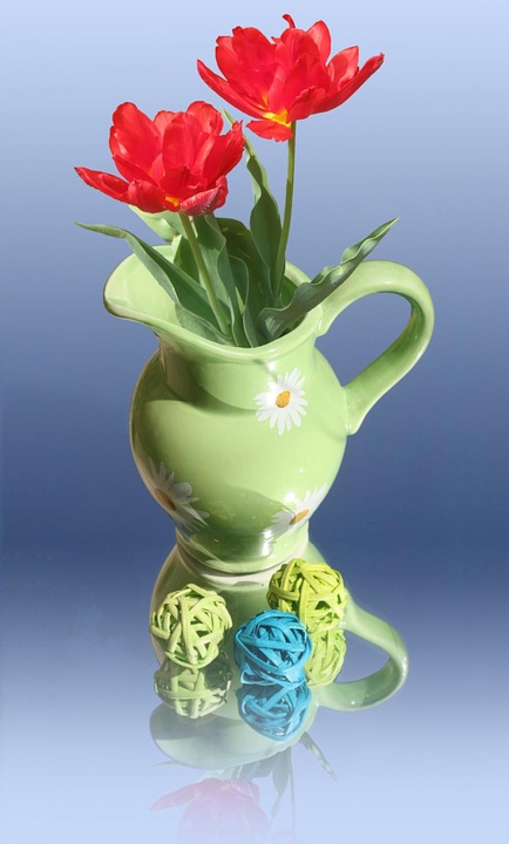 Tulips Vase Decoration Krug Red Open Flowers Tulips Vase Decoration Krug Red Open Flowers