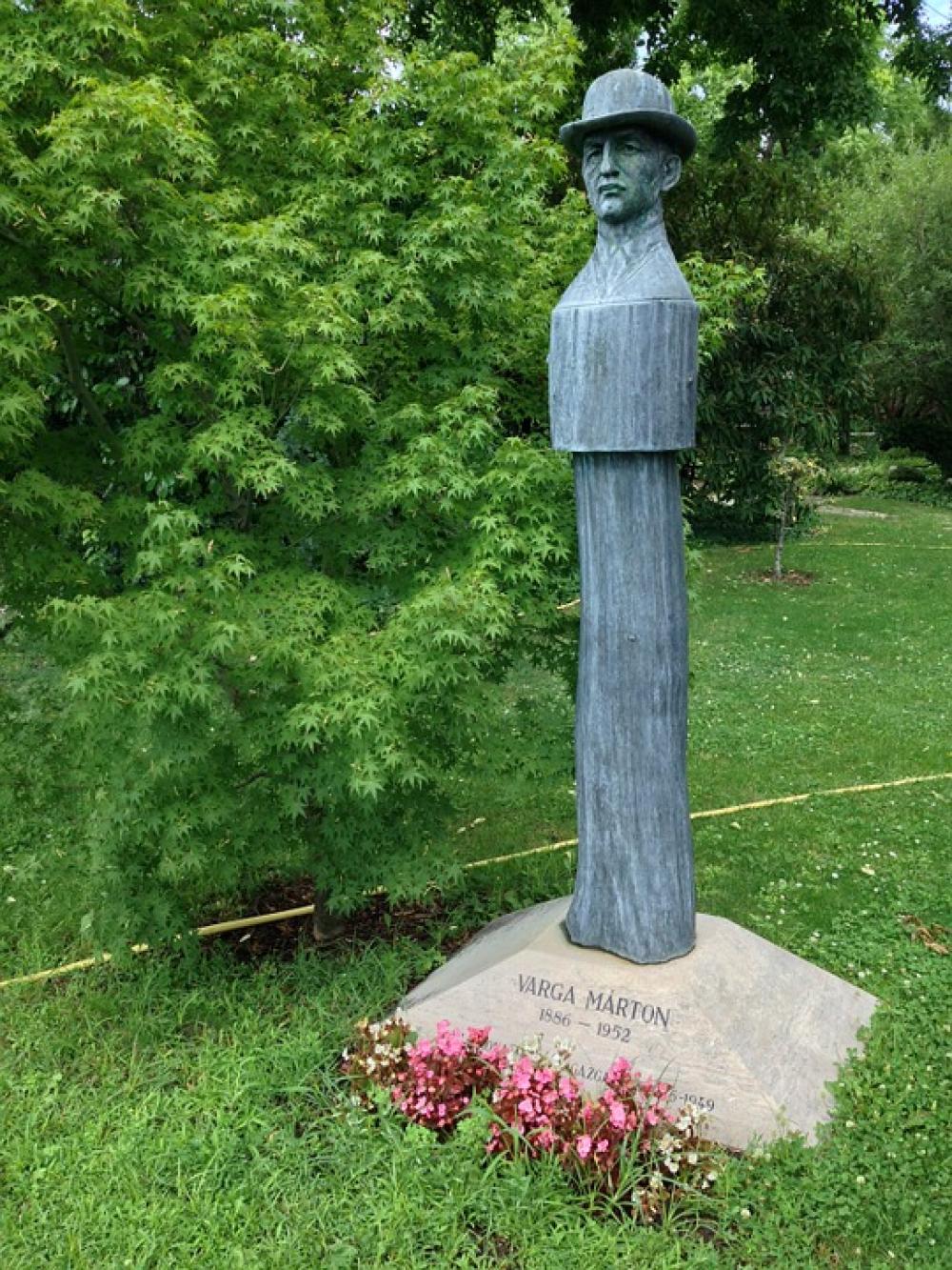 Varga Márton Statue Garden Green Budapest Varga Márton Statue Garden Green Budapest