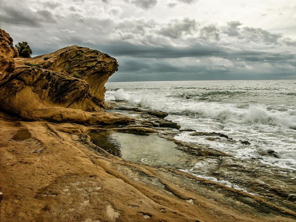 Waves Alicante After Orchards Mediterranean Sea Waves Alicante After Orchards Mediterranean Sea