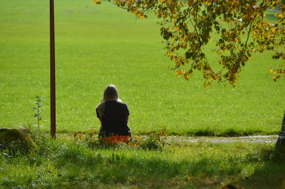 Woman Green Autumn Wait Meadow Thinking Woman Green Autumn Wait Meadow Thinking