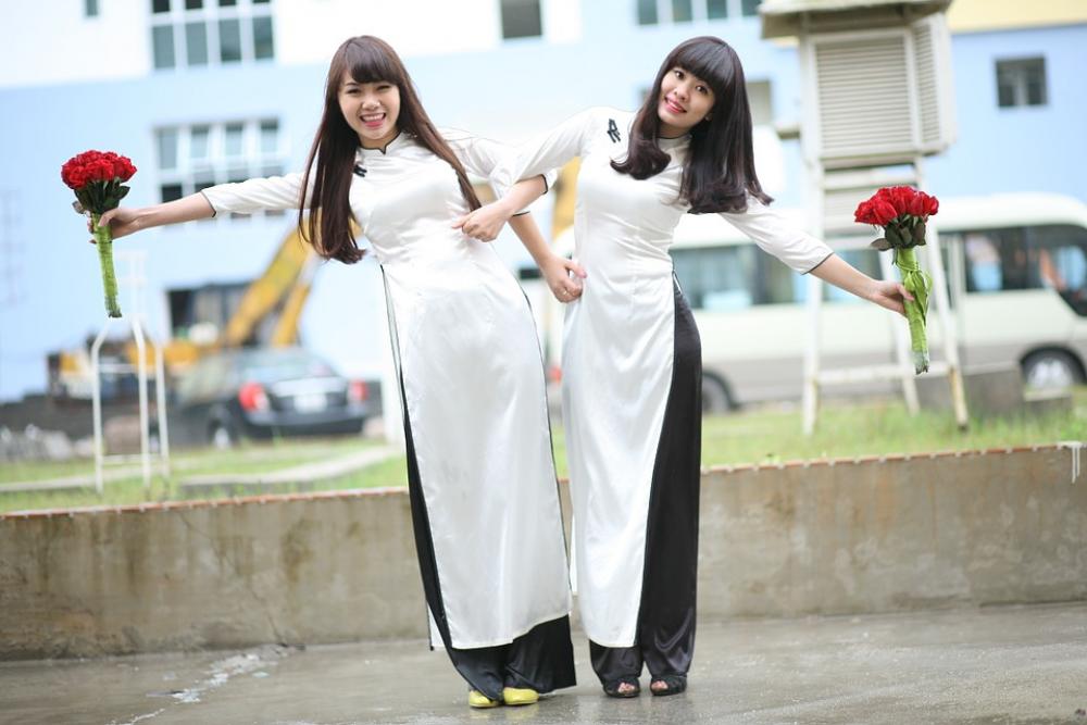 Women Asian Posing Models Girls Two 2 Chinese Women Asian Posing Models Girls Two 2 Chinese