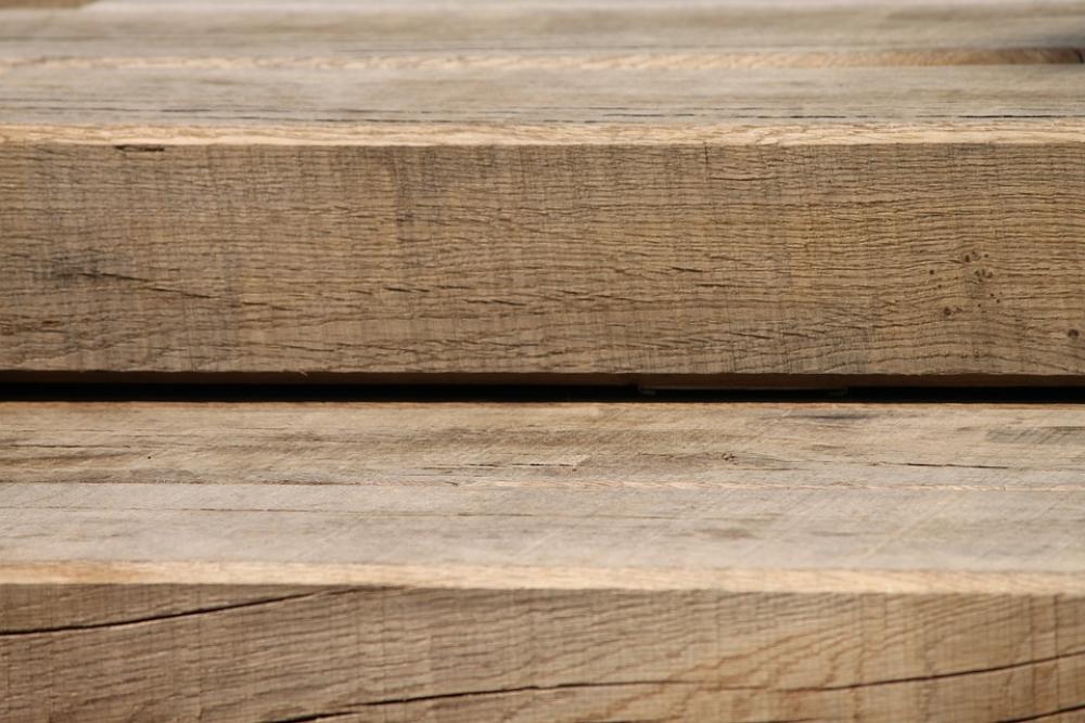 Wooden Beams Post Wood Bar Boards Product Sawn Wooden Beams Post Wood Bar Boards Product Sawn