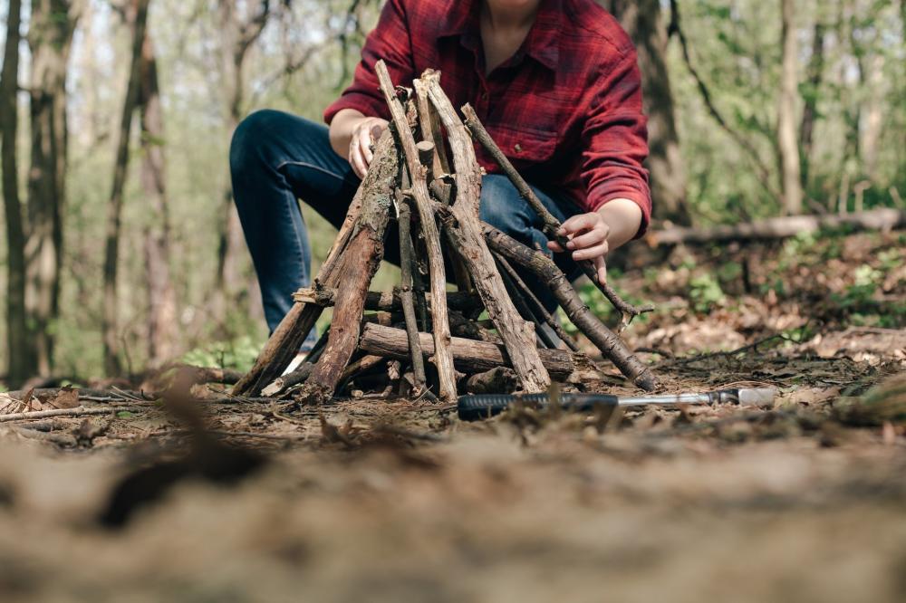 Building A Camp Fire Photo Building A Camp Fire Photo