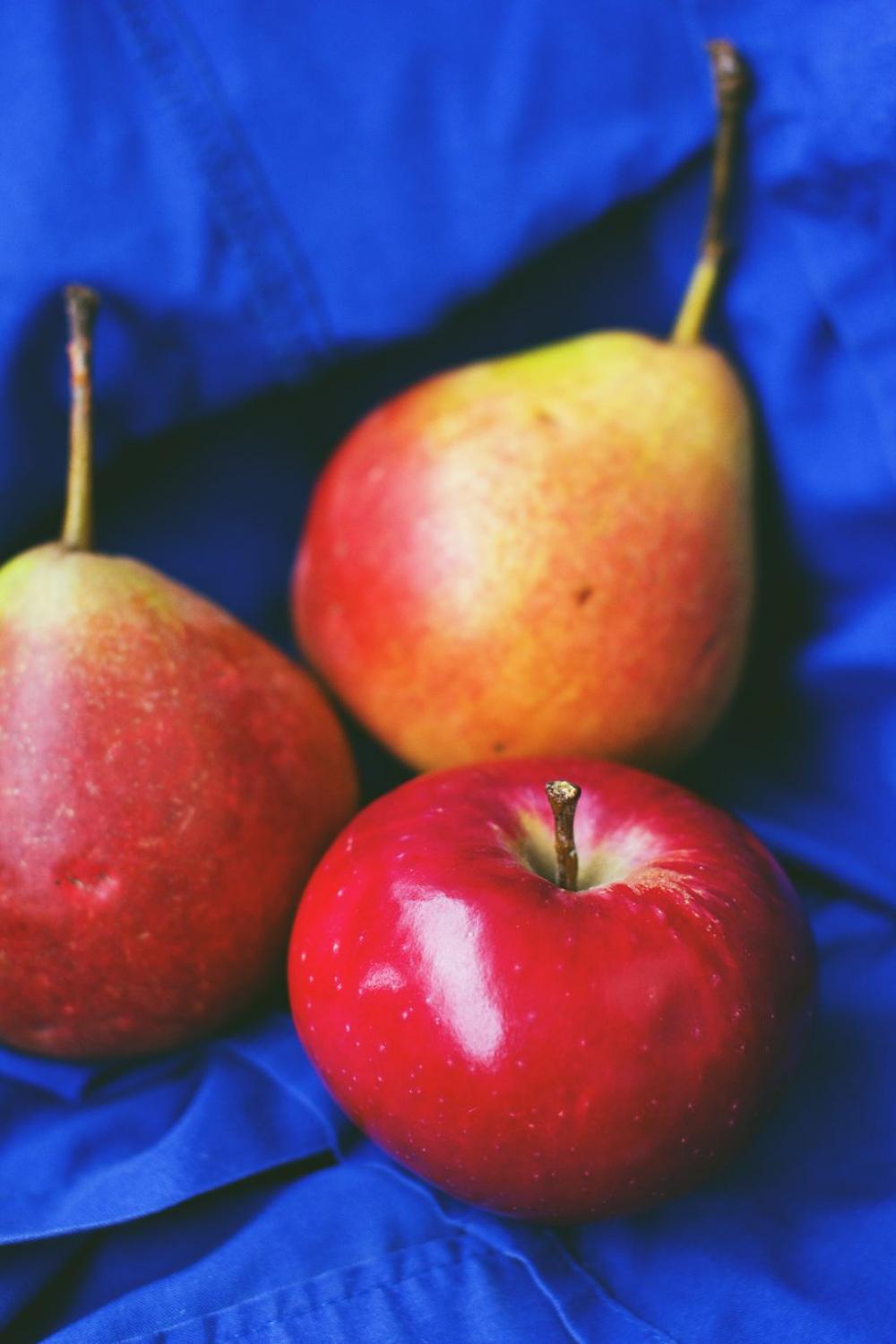 Apple and pears Apple and pears