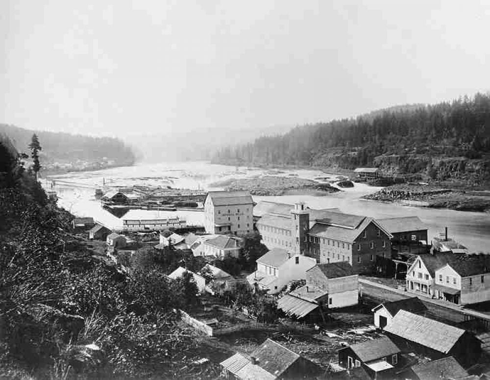 Houses in the town in Oregon City in 1867 free photo Houses in the town in Oregon City in 1867 free photo
