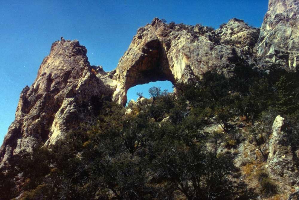 Lexington Arch in Great Basin National Park, Nevada free photo Lexington Arch in Great Basin National Park, Nevada free photo