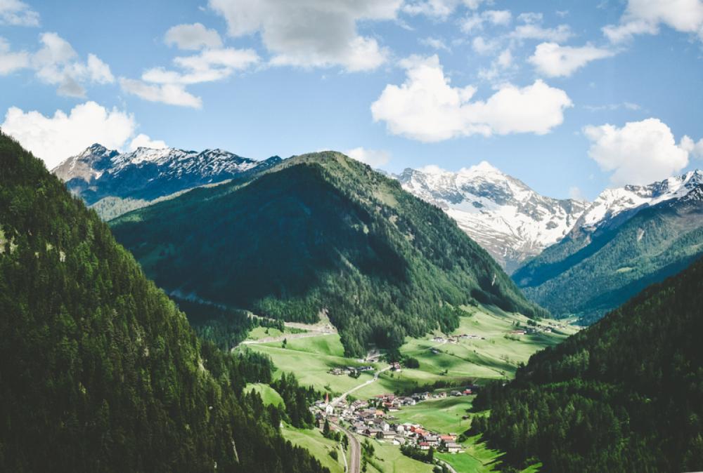 Mountain Landscape under clouds in Austria free photo Mountain Landscape under clouds in Austria free photo