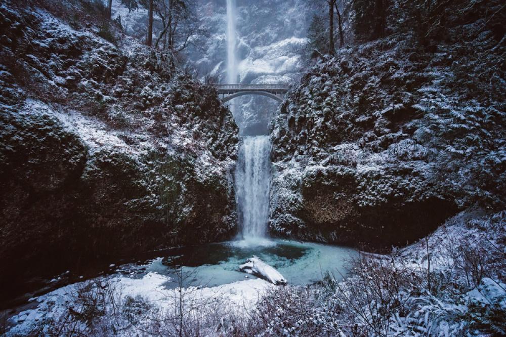 Multnomah Falls winter landscape in Oregon free photo Multnomah Falls winter landscape in Oregon free photo
