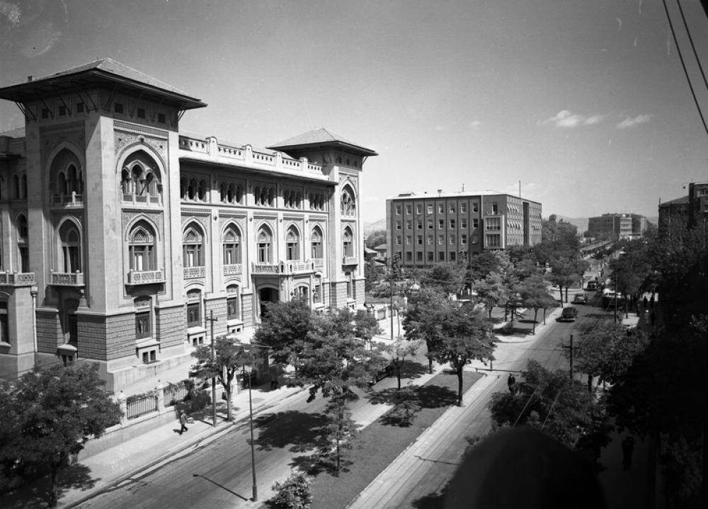 Old general directorate building of Ziraat Bank in Ankara, Turkey free photo Old general directorate building of Ziraat Bank in Ankara, Turkey free photo