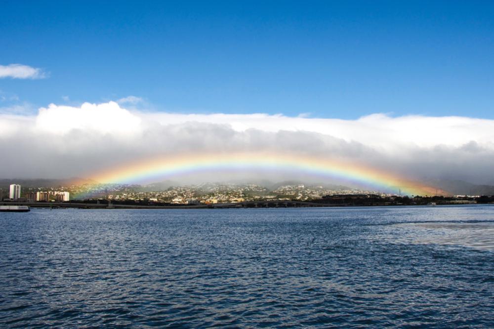 Rainbow over Honolulu, Hawaii seascape free photo Rainbow over Honolulu, Hawaii seascape free photo