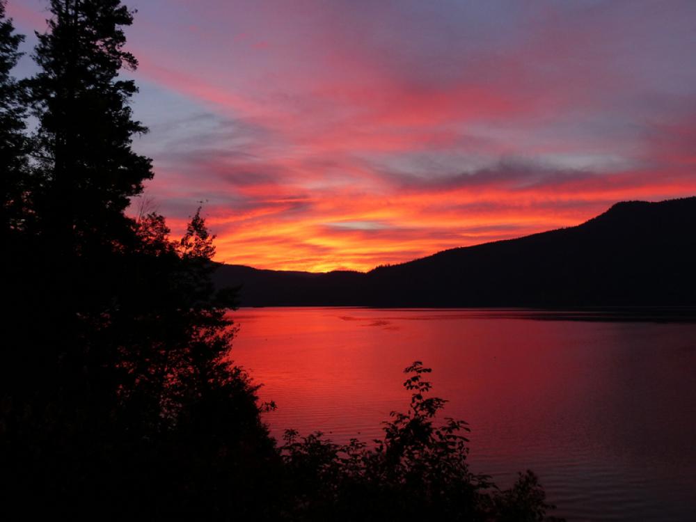 Red Dusk Skies in British Columbia, Canada free photo Red Dusk Skies in British Columbia, Canada free photo