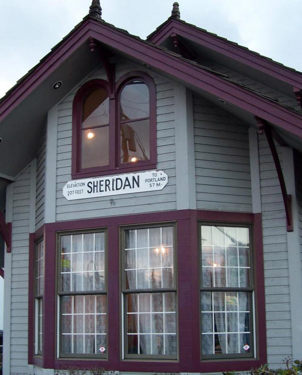 Sheridan's City Hall, a former train depot in Oregon free photo Sheridan's City Hall, a former train depot in Oregon free photo