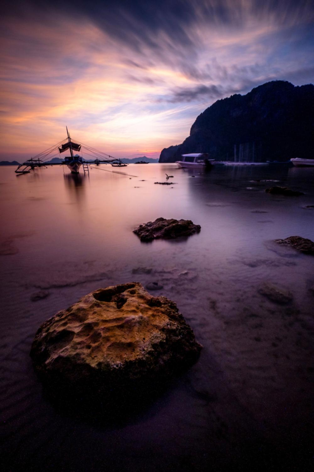 Watercraft in the Bay at El Nido, Philippines free photo Watercraft in the Bay at El Nido, Philippines free photo