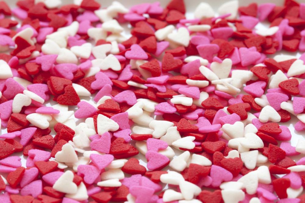 White, Pink, and Red Valentine Candy Pieces free photo White, Pink, and Red Valentine Candy Pieces free photo