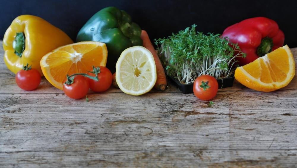 Pepper, oranges, lemon and tomatoes Pepper, oranges, lemon and tomatoes