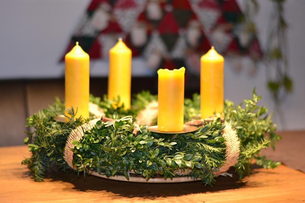 Advent Wreath Christmas Deco Beeswax Candles Green Advent Wreath Christmas Deco Beeswax Candles Green