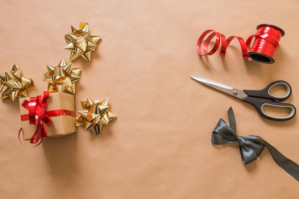 Arts And Crafts Bow Celebration Christmas Colors Arts And Crafts Bow Celebration Christmas Colors