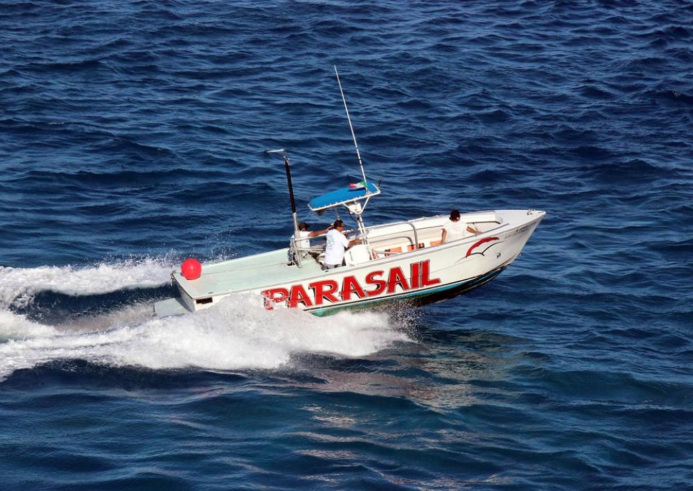 Boat Parasailing Sea Water Boat Parasailing Sea Water