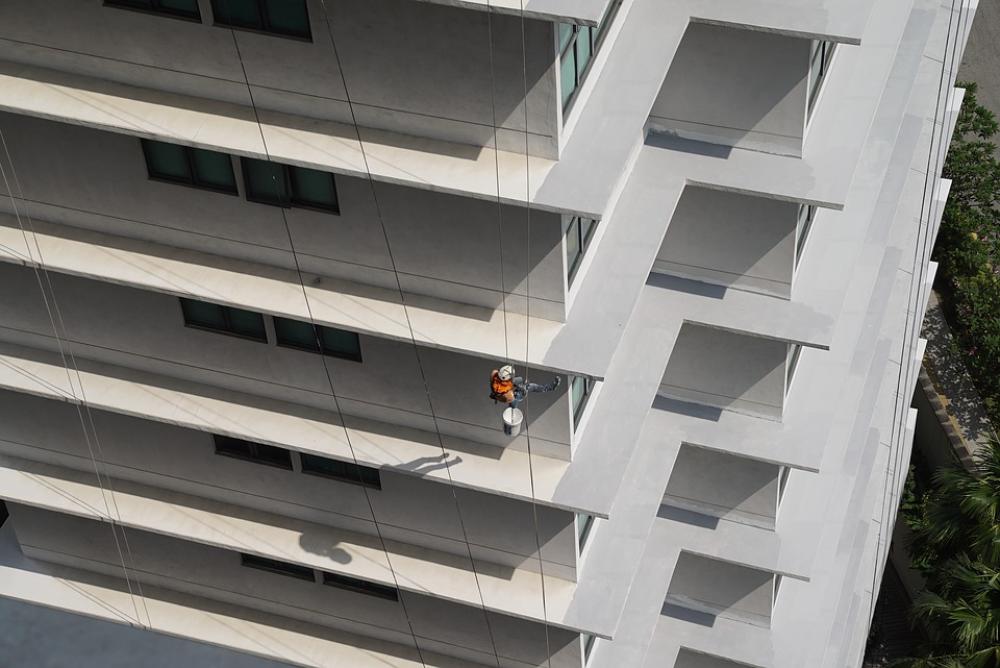 Building Maintenance Job In The Air Safety First Building Maintenance Job In The Air Safety First