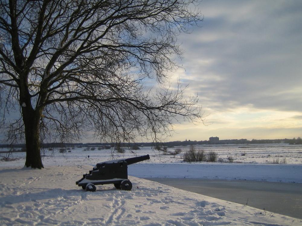 Cannon Winter Fortress Het Bossche Broek Cannon Winter Fortress Het Bossche Broek
