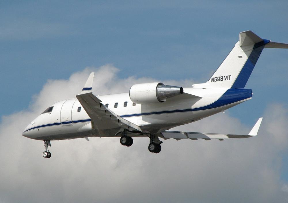 Challenger Bombardier Landing Aircraft Airplane Challenger Bombardier Landing Aircraft Airplane