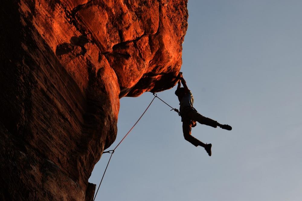 Climbing Rock Climbing Overhang Rope Protection Climbing Rock Climbing Overhang Rope Protection