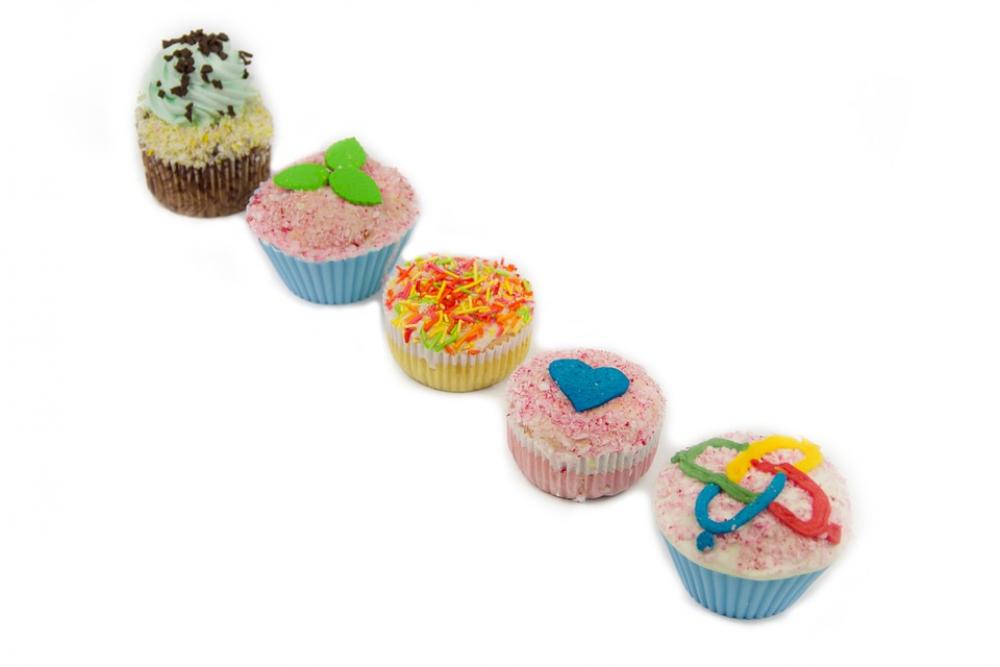 Cupcakes Sweets Sweet Bakery Delicious Cream Cupcakes Sweets Sweet Bakery Delicious Cream