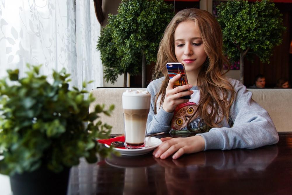 Girl Teen Smartphone Russian Coffee Shop Girl Teen Smartphone Russian Coffee Shop