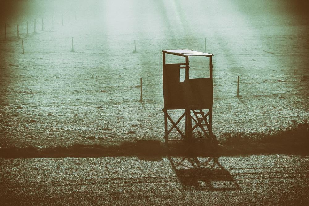 Hunting Was Hunting Seat Gloomy Light Beam Dramatic Hunting Was Hunting Seat Gloomy Light Beam Dramatic