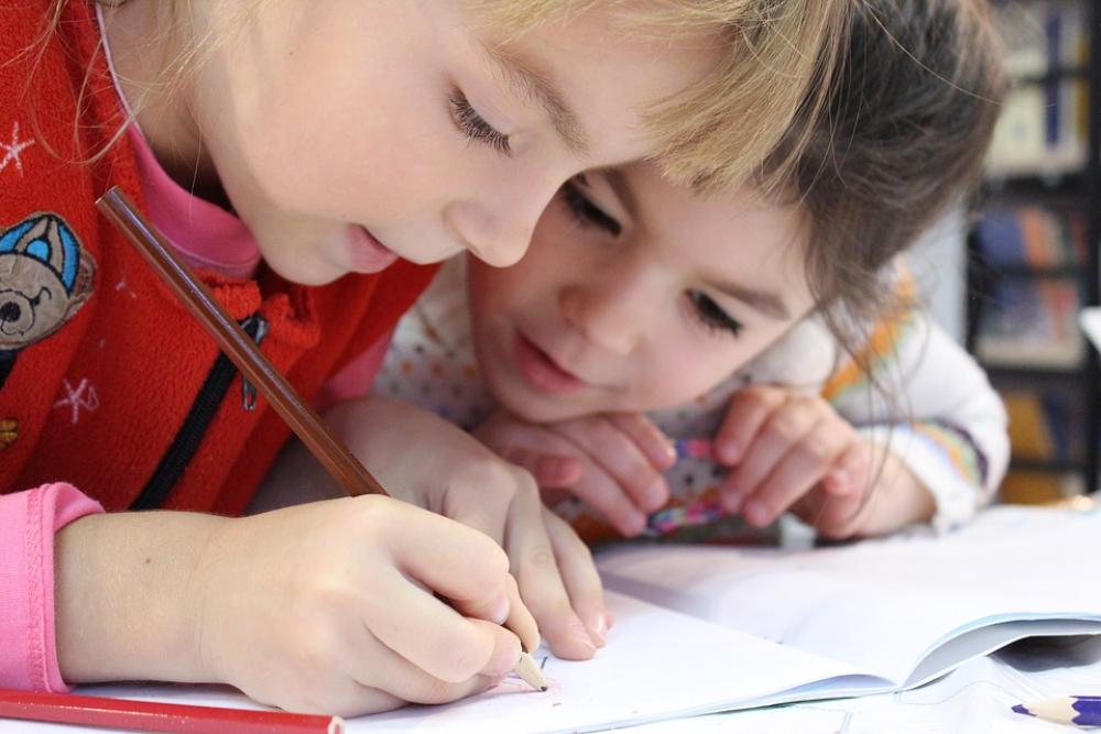 Kids Girl Pencil Drawing Notebook Study Friends Kids Girl Pencil Drawing Notebook Study Friends
