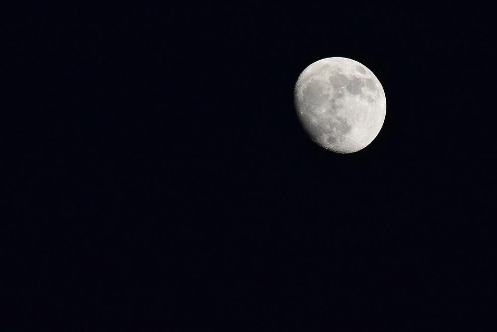 Moon Increasingly Night Photograph Sky Moon Increasingly Night Photograph Sky
