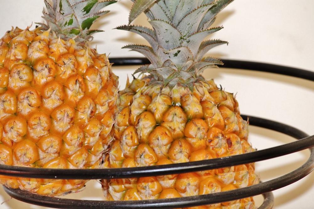 Pineapple Sweet Fruit Basket Pineapple Sweet Fruit Basket