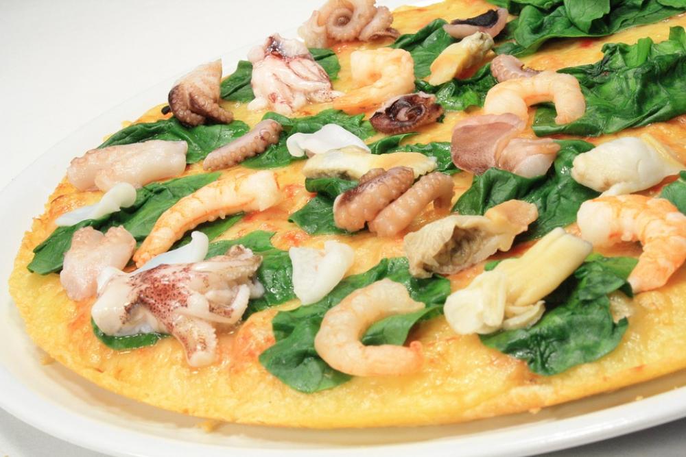 Pizza Seafood Spinach Pizza Seafood Spinach