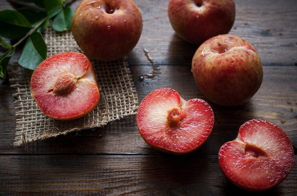 Plums Ripe Healthy Sliced Half Food Fresh Fruit Plums Ripe Healthy Sliced Half Food Fresh Fruit