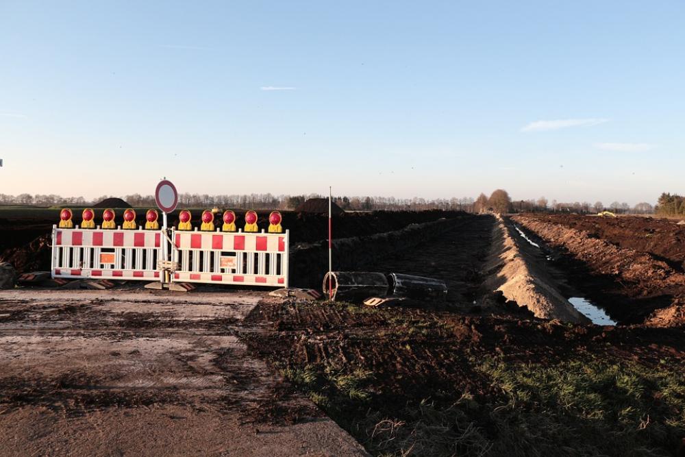 Site Barrier Demarcation Road Works Attention Site Barrier Demarcation Road Works Attention