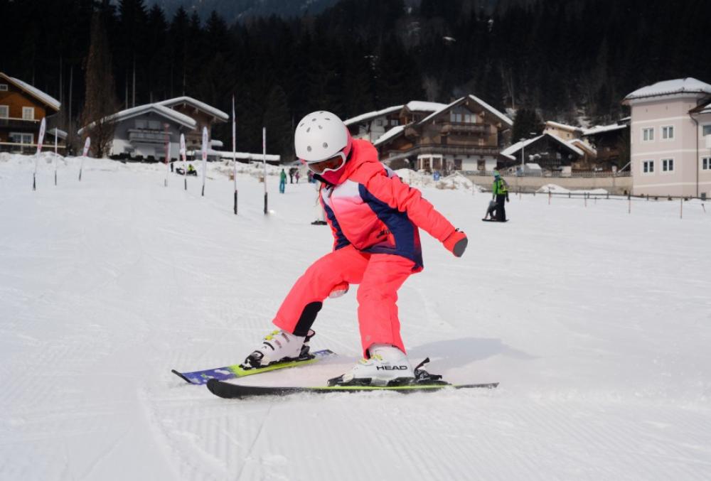 Girl learning to ski Girl learning to ski
