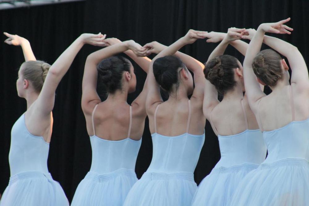 ballerina ballerina dancer ballerina dancers performer dance ballerina ballerina dancer ballerina dancers performer dance