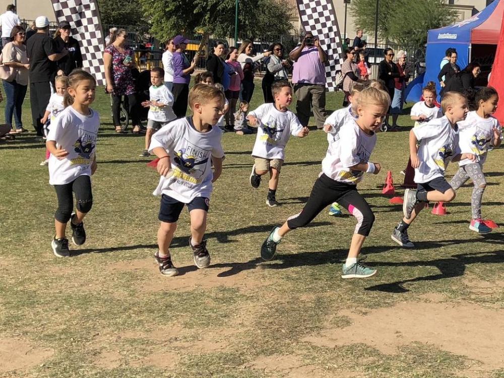 marathon running runners kids running children marathon running runners kids running children