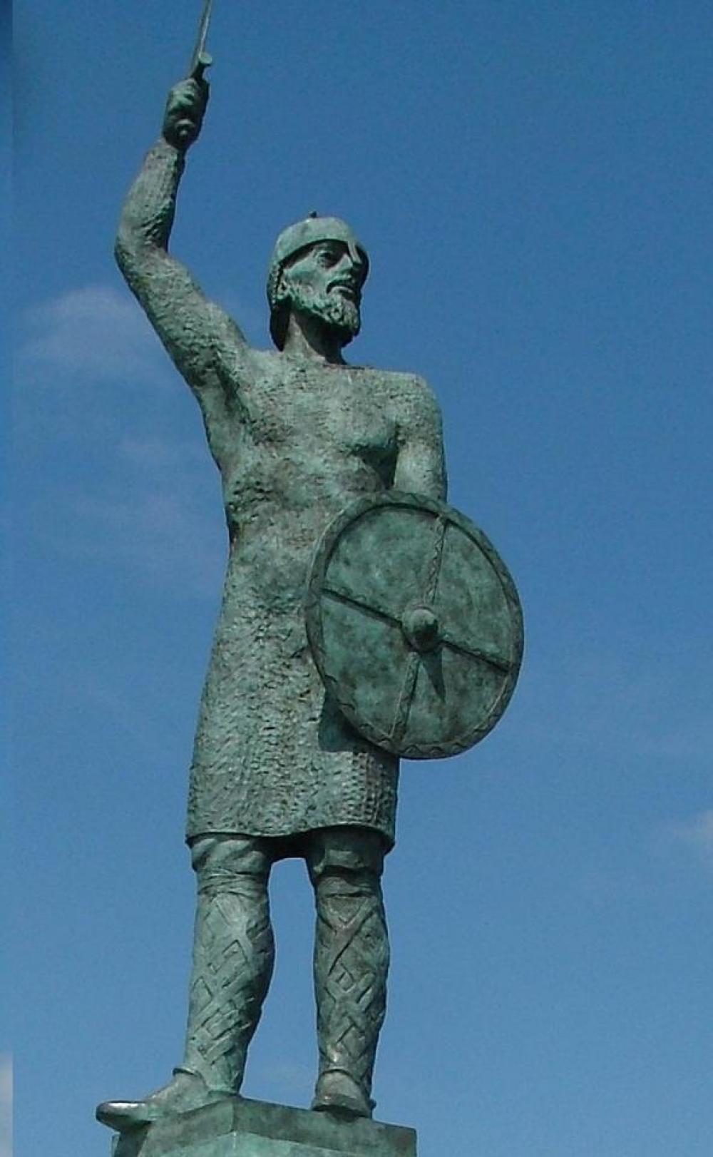 bryhtnoth battle of maldon 991 essex england statue bryhtnoth battle of maldon 991 essex england statue