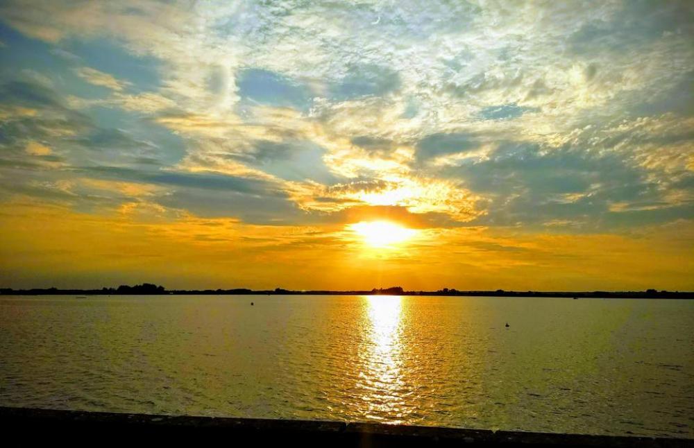 sunset reservoir lake reflections golden sunset sunset reservoir lake reflections golden sunset