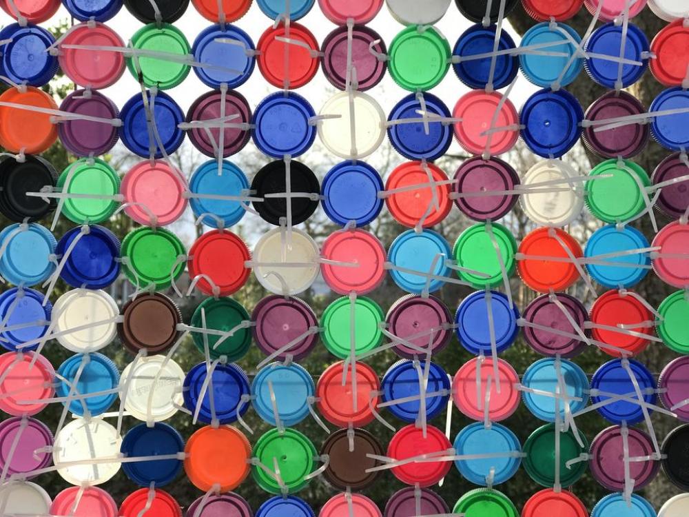 Art colors installation upcycle Art colors installation upcycle