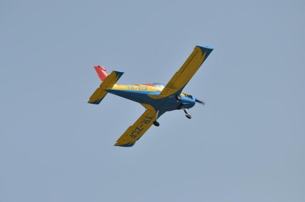 Airplane Airplane