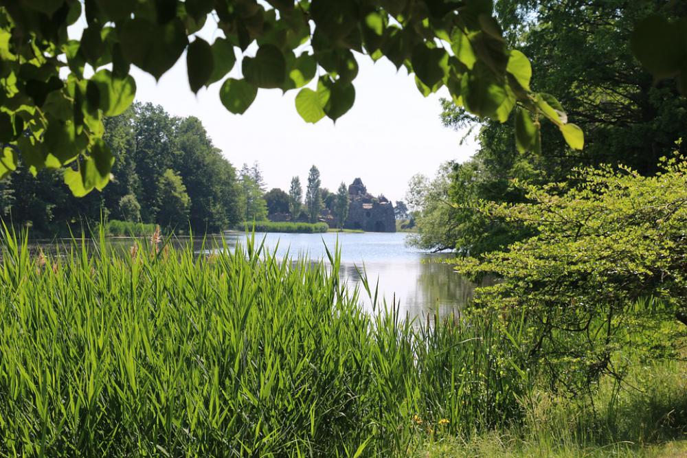 Green Park Nature Spring Landscape Perspective Green Park Nature Spring Landscape Perspective