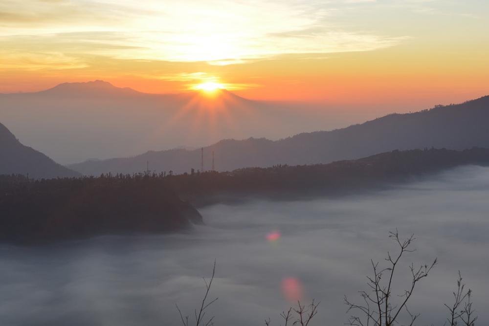 Sunrise Fog Landscape Mist Morning Atmospheric Sunrise Fog Landscape Mist Morning Atmospheric