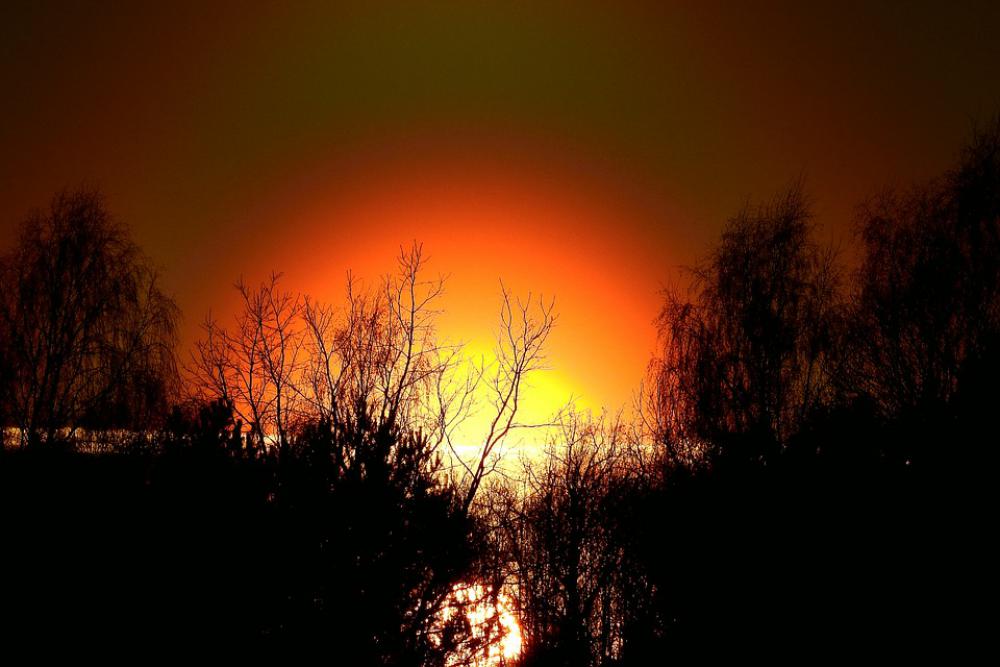 Sunset Lake Landscape Twilight Figure Mood Nature Sunset Lake Landscape Twilight Figure Mood Nature