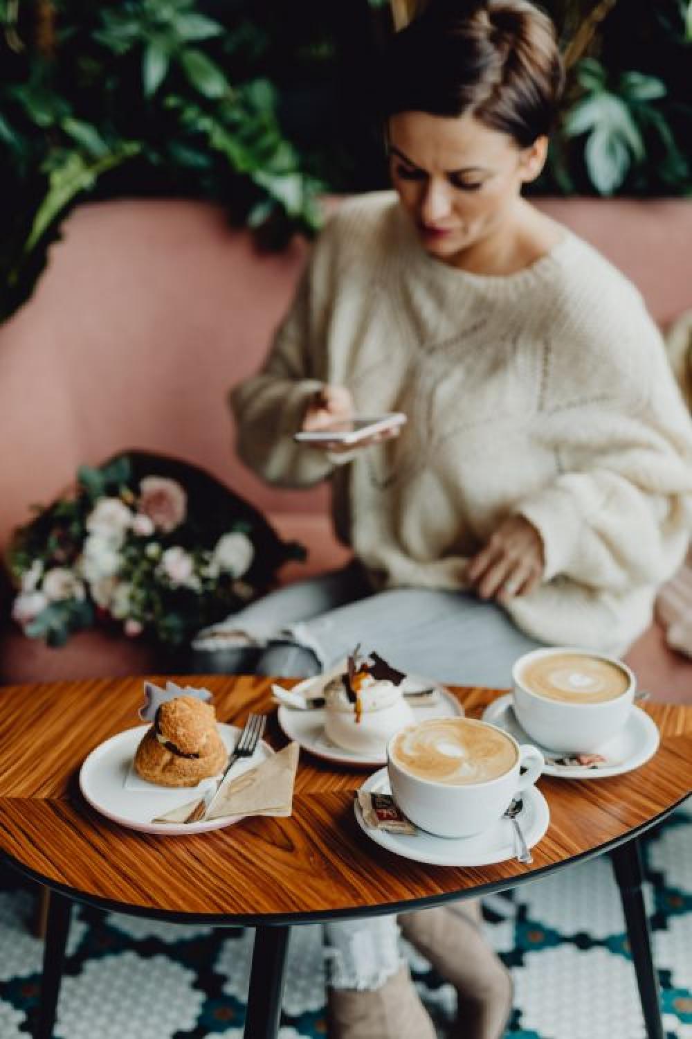 Delicious coffee & dessert in the Beza café in Lodz, Poland Delicious coffee & dessert in the Beza café in Lodz, Poland
